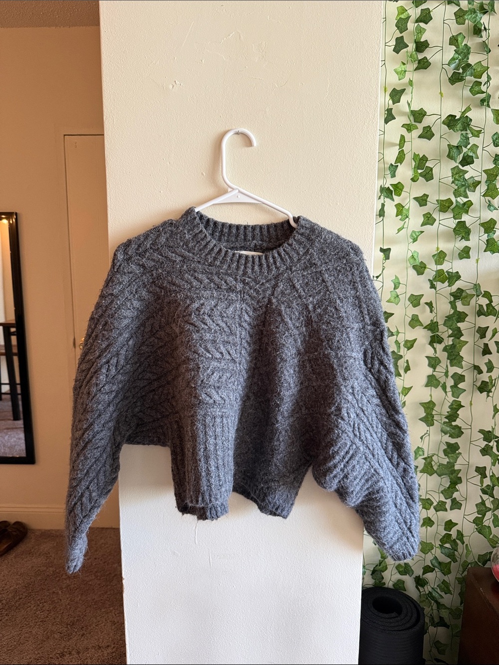 Abercrombie & Fitch Gray Cable-Knit Crew Sweater